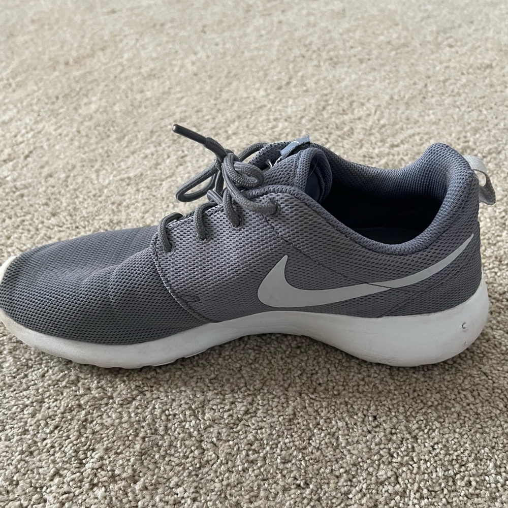Grey Nike Roche - Picture 8 of 9